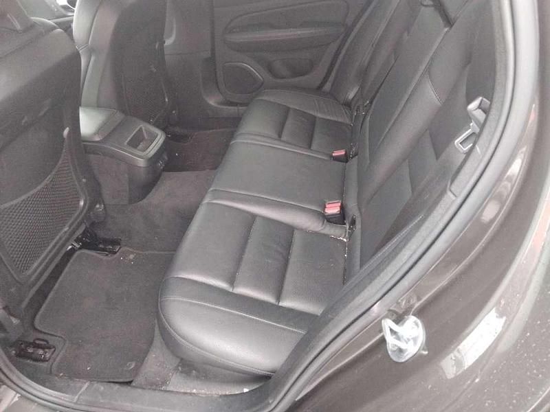 Usado Volvo V60 Momentum 197 CV (144 kW) 2021 Gris Familiar