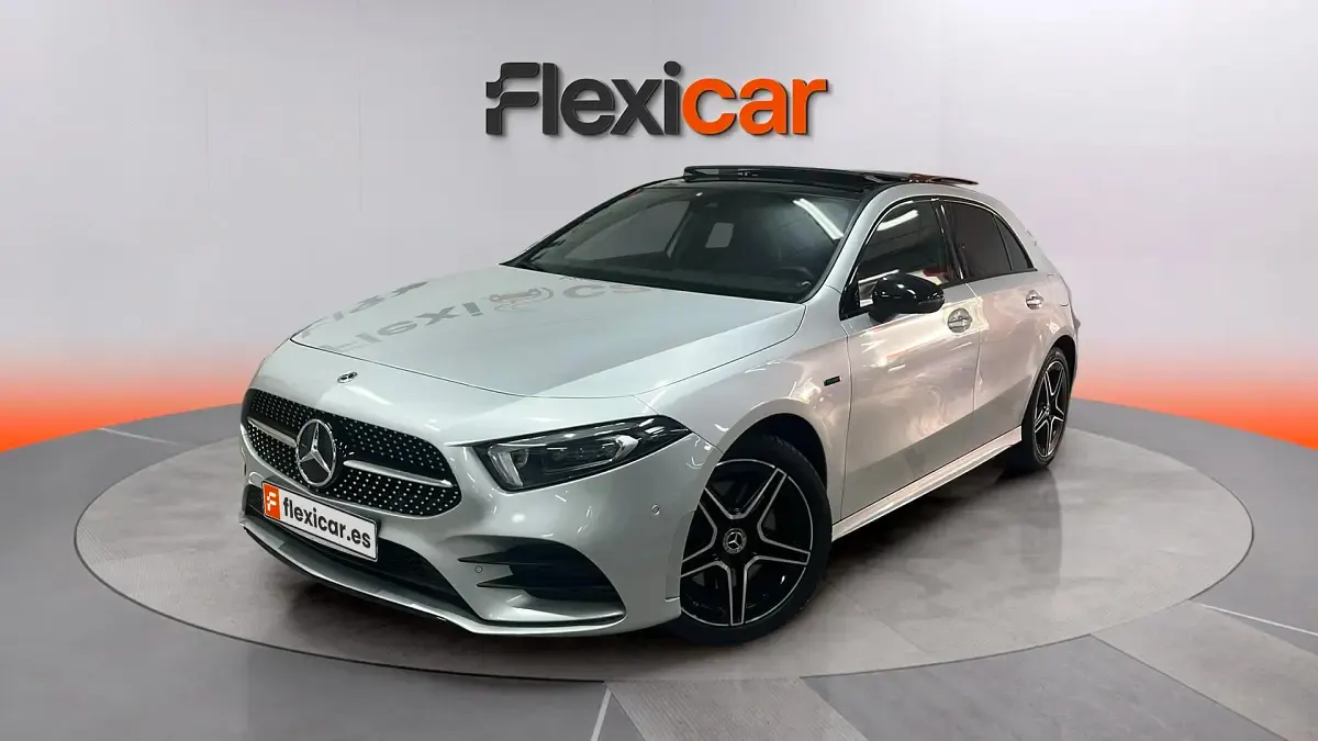 Usado Mercedes A250 218 CV (160 kW) 2021 Gris Berlina