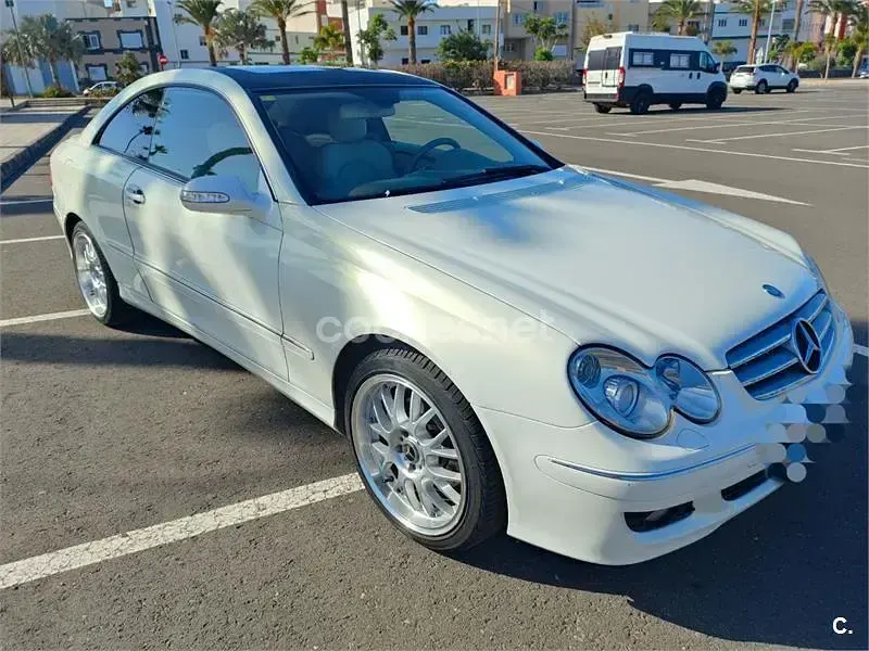 Usado Mercedes CLK280 Elegance 231 CV (169 kW) 2005 Beige Coupe