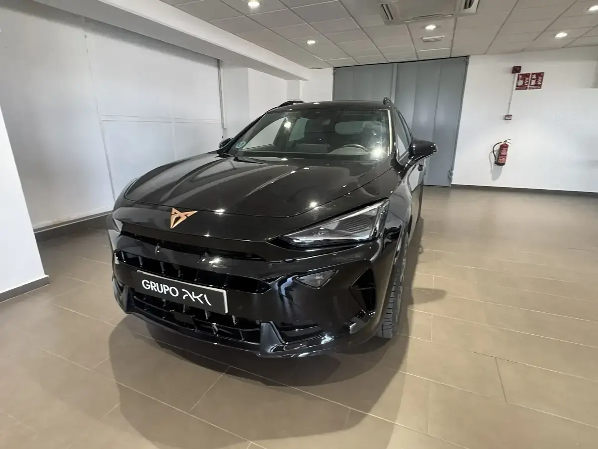 Usado Cupra Formentor 150 CV (110 kW) 2025 Negro SUV