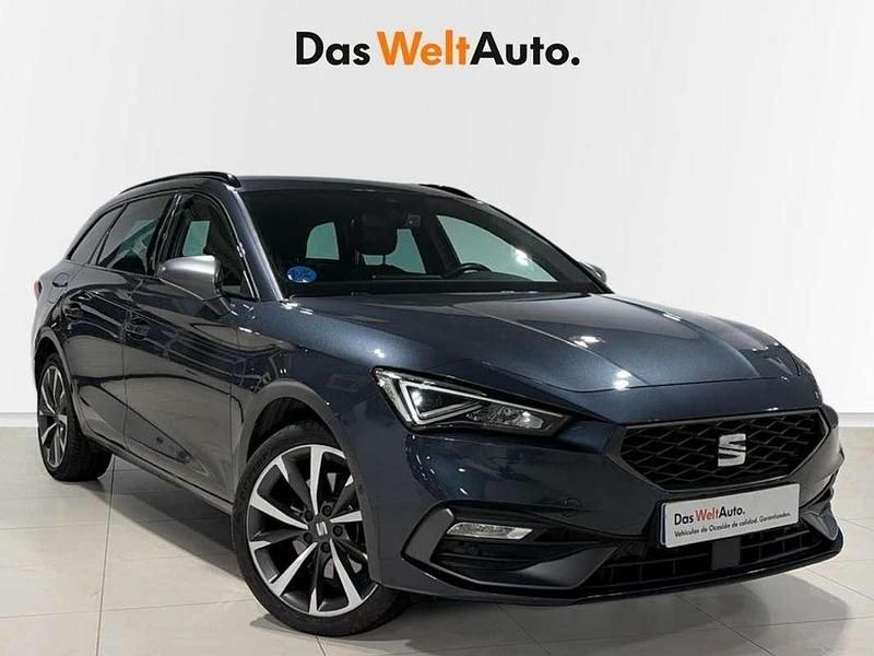 Usado Seat Leon ST FR 204 CV (150 kW) 2021 Gris Familiar