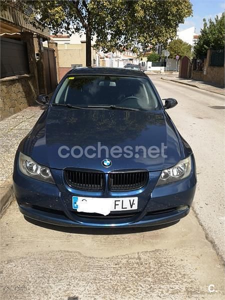Usado BMW 318 122 CV (89 kW) 2007 Azul Berlina