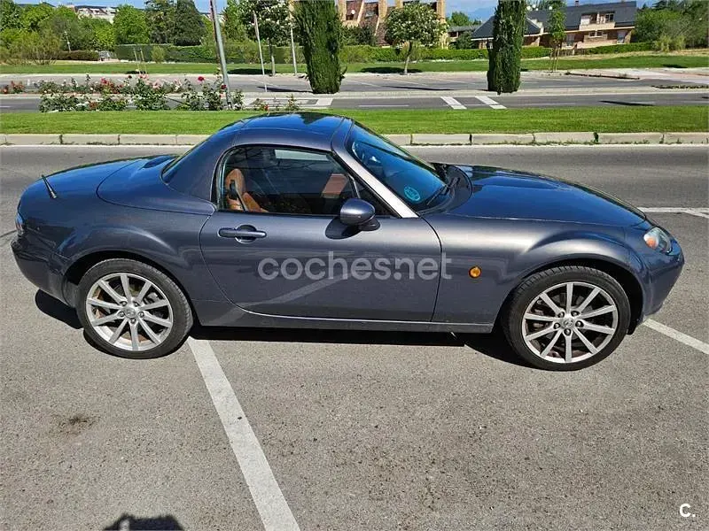 Usado Mazda MX5 Sportive 160 CV (117 kW) 2008 Gris / plata Descapotable