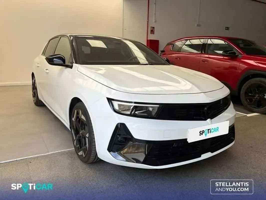 Usado Opel Astra GSe 224 CV (164 kW) 2024 Blanco Utilitario