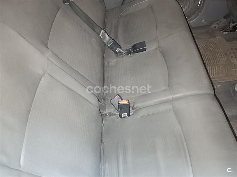 Usado Dacia Lodgy Comfort 115 CV (84 kW) 2019 Blanco Monovolumen