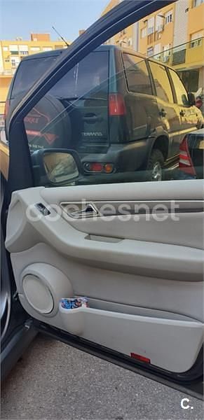 Usado Mercedes B180 Sport Edition 109 CV (80 kW) 2009 Gris / plata Monovolumen