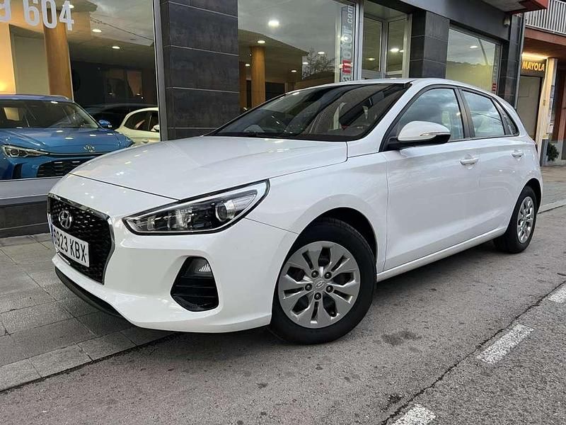 Blanco Usado 2017 Hyundai i30 Utilitario | 11.990 € (Precio justo) - Imagen 1/4