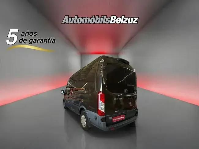 Käytetty Ford Transit Trend 130 HP (95 kW) 2022 Musta Sedan