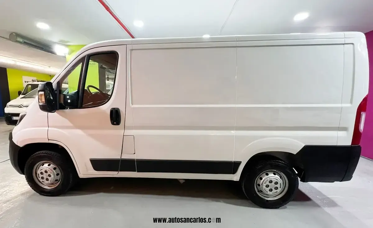 Usado Citroën Jumper 120 CV (88 kW) 2020 Blanco Monovolumen