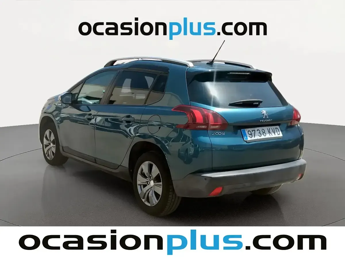 Usado Peugeot 2008 Style 82 CV (60 kW) 2019 Verde SUV