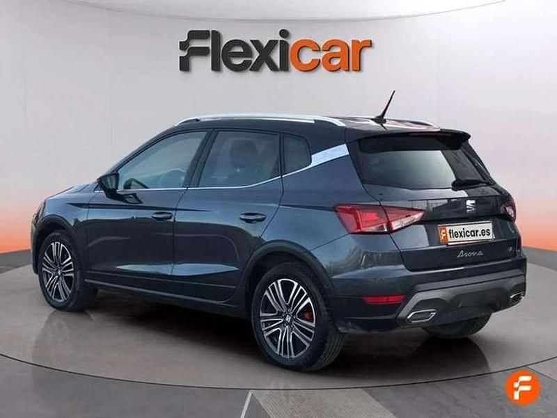 Usado Seat Arona FR 116 CV (85 kW) 2024 Gris SUV