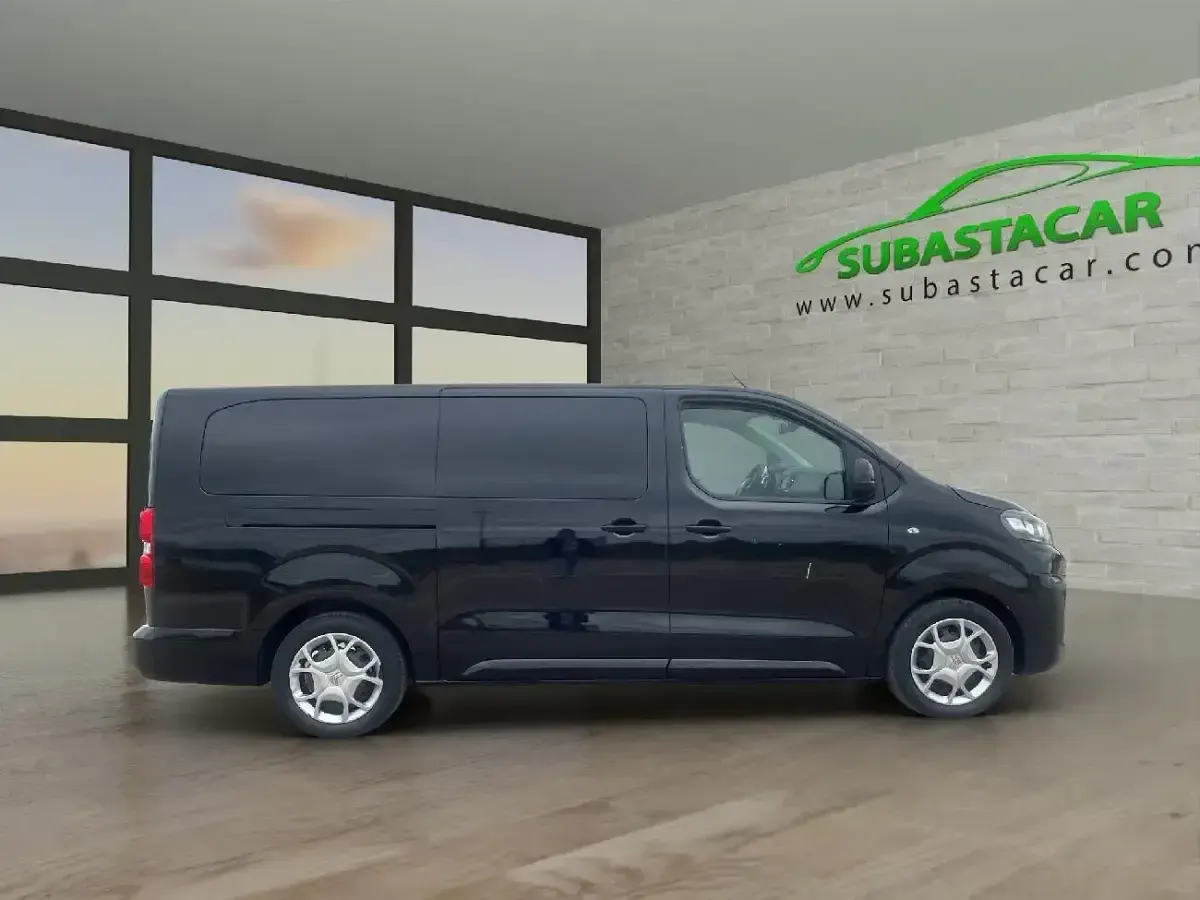 Usado Citroën Spacetourer Business Class 150 CV (110 kW) 2021 Negro Monovolumen