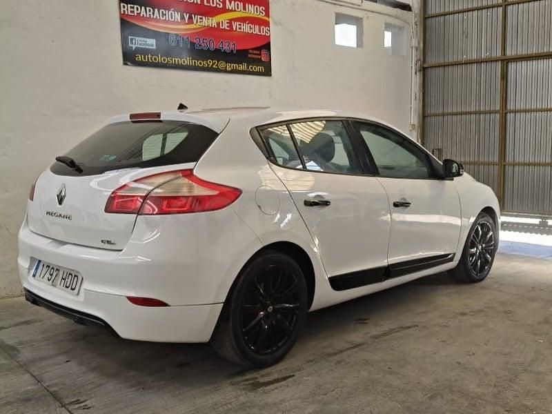 Usado Renault Mégane Business 110 CV (80 kW) 2012 Blanco Berlina