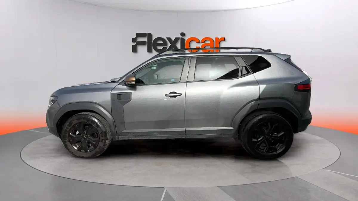 Usado Dacia Duster Extreme 131 CV (96 kW) 2025 Gris SUV