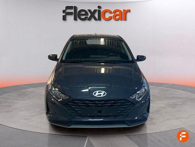 Usado Hyundai i20 84 CV (61 kW) 2024 Gris Utilitario