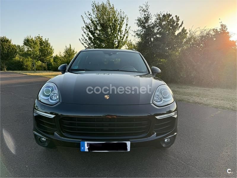 Negro Usado 2016 Porsche Cayenne SUV | 38.000 € (Caro) - Imagen 1/4