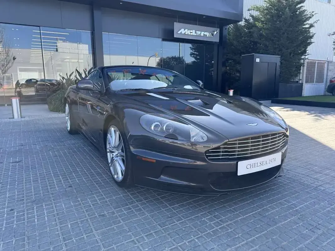 Usado Aston Martin DBS 517 CV (380 kW) 2010 Gris Coupe