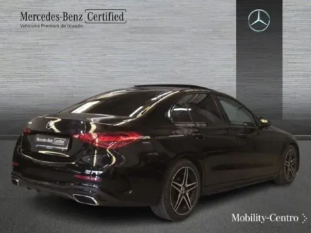 Usado Mercedes C220 200 CV (147 kW) 2025 Negro obsidiana