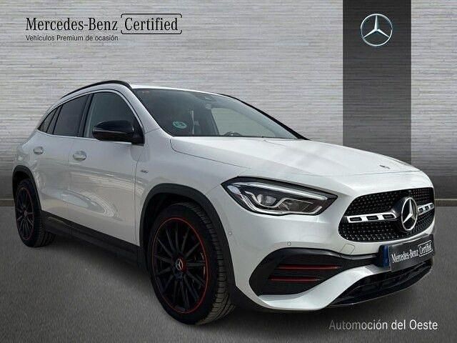 Usado Mercedes GLA220 AMG line 190 CV (139 kW) 2021 Blanco SUV