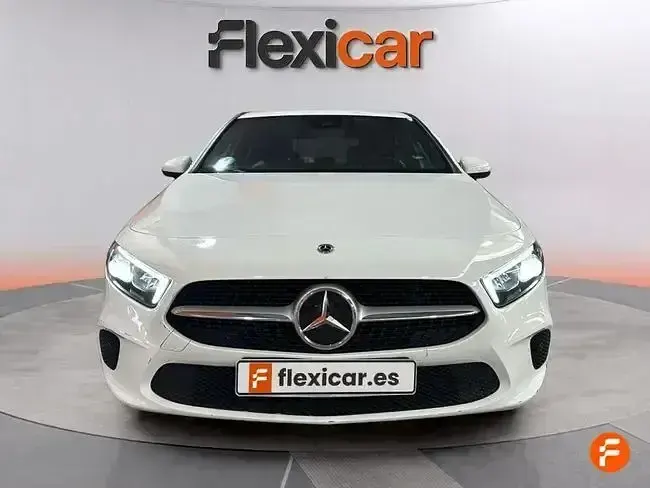 Käytetty Mercedes A180 116 HP (85 kW) 2022 Valkoinen Sedan