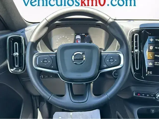 Usado Volvo XC40 Inscription 262 CV (192 kW) 2021 Azul SUV
