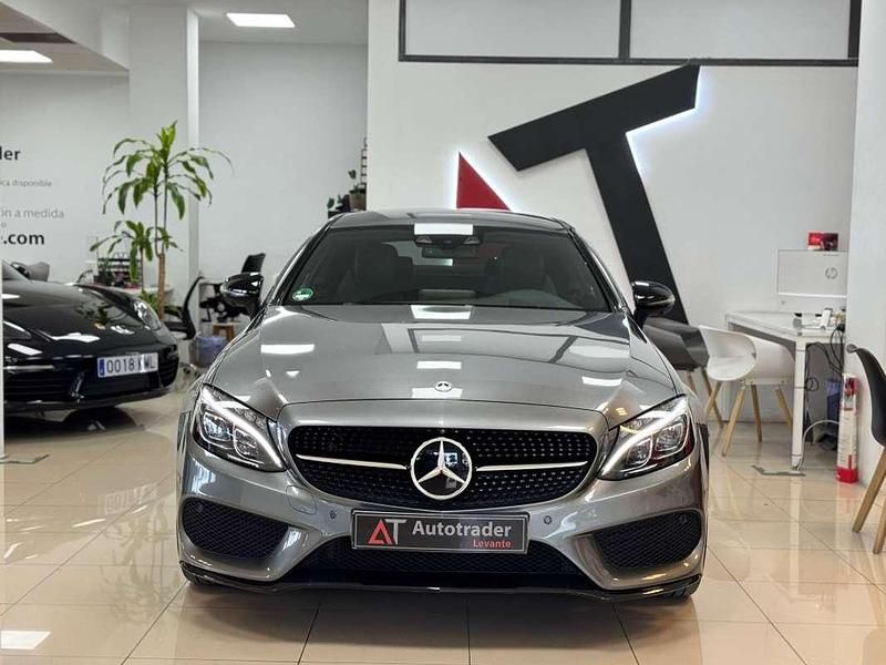 Usado Mercedes C300 245 CV (180 kW) 2017 Granate Coupe