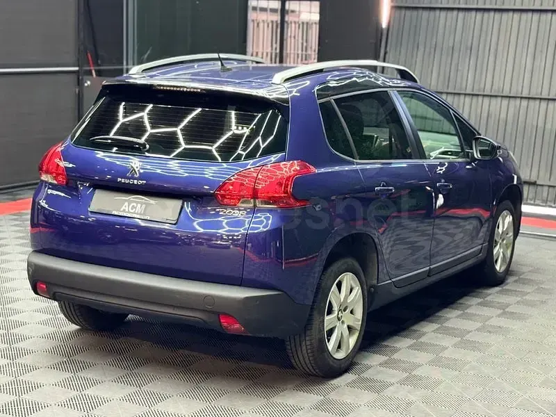 Usado Peugeot 2008 Active 82 CV (60 kW) 2014 Azul SUV