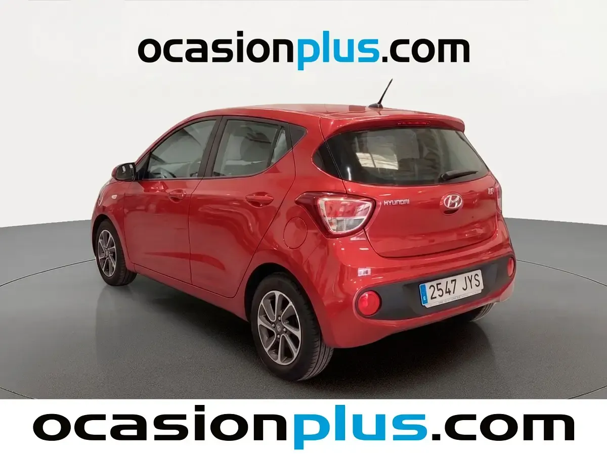 Usado Hyundai i10 87 CV (63 kW) 2017 Rojo Utilitario
