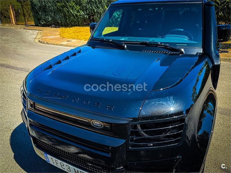 Usado Land Rover Defender HSE 400 CV (294 kW) 2023 Negro SUV