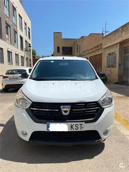 Usado Dacia Lodgy Comfort 102 CV (75 kW) 2019 Blanco Monovolumen