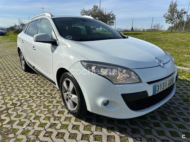 Usado Renault Mégane GrandTour Expression 105 CV (77 kW) 2009 Blanco Familiar