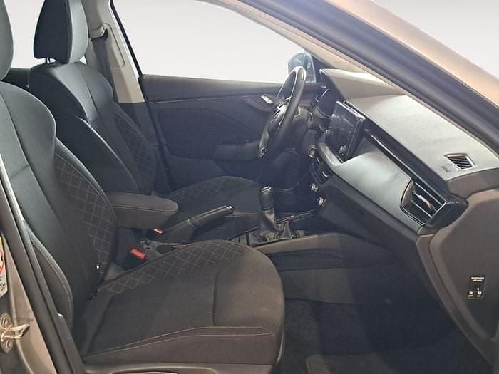 Usado Skoda Scala Selection 95 CV (69 kW) 2024 Gris Utilitario