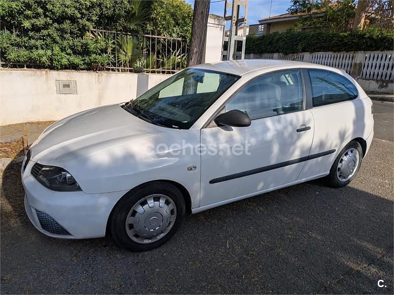 Usado Seat Ibiza 70 CV (51 kW) 2007 Blanco Utilitario