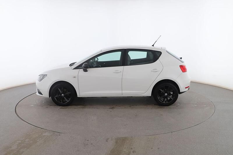 Usado Seat Ibiza Style 110 CV (80 kW) 2016 Blanco Utilitario
