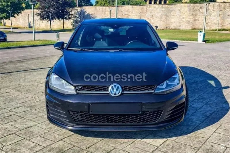 Usado VW Golf VII GTD 184 CV (135 kW) 2017 Negro Familiar