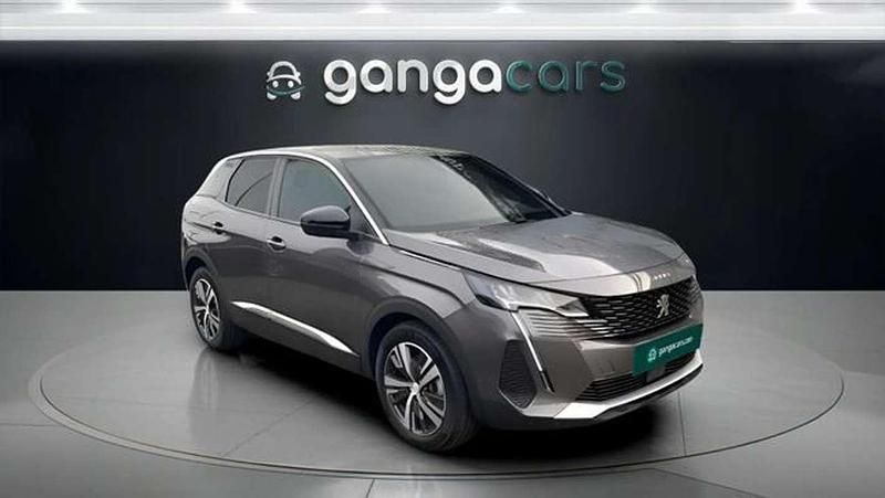 Usado Peugeot 3008 Allure 225 CV (165 kW) 2022 Gris / plata SUV