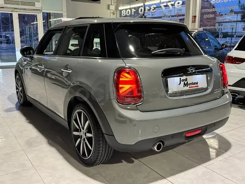 Usado Mini Cooper 136 CV (100 kW) 2019 Gris / plata Utilitario