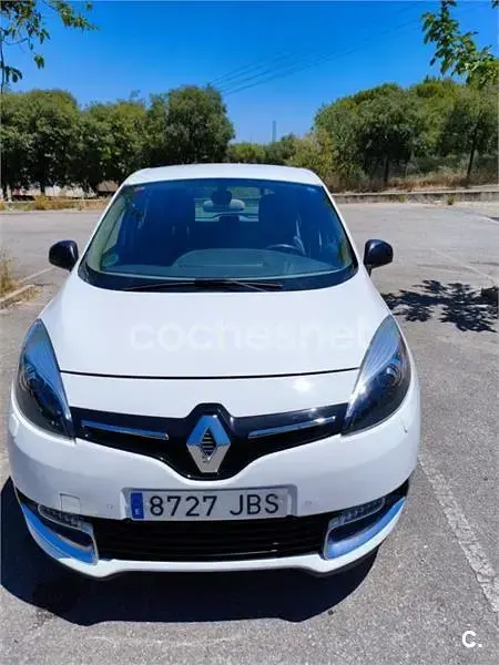 Usado Renault Scénic III Bose Edition 130 CV (95 kW) 2014 Blanco Monovolumen