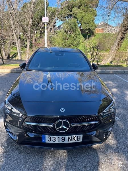 Usado Mercedes CLA200 Shooting Brake 150 CV (110 kW) 2023 Negro Familiar
