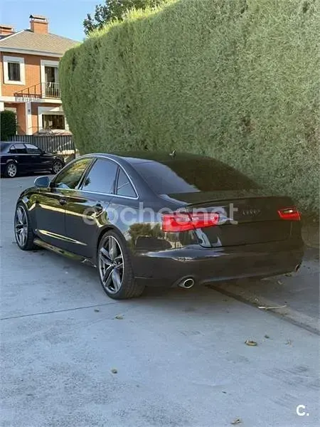 Usado Audi A6 204 CV (150 kW) 2012 Negro Berlina