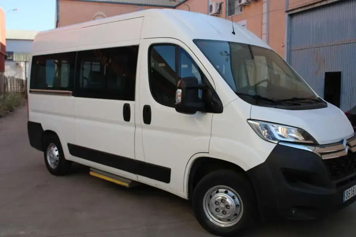 Usado Citroën Jumper 140 CV (102 kW) 2019 Blanco Monovolumen