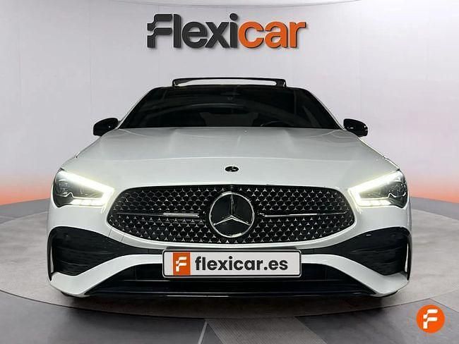 Usado Mercedes CLA200 150 CV (110 kW) 2025 Blanco Berlina