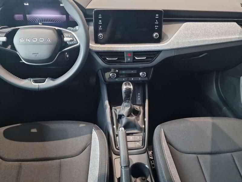 Usado Skoda Scala 116 CV (85 kW) 2025 Negro Utilitario