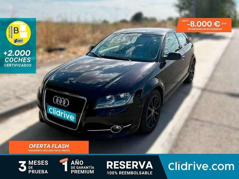 Negro Usado 2011 Audi A3 Attraction Utilitario | 7990 € (Precio justo) - Imagen 1/3
