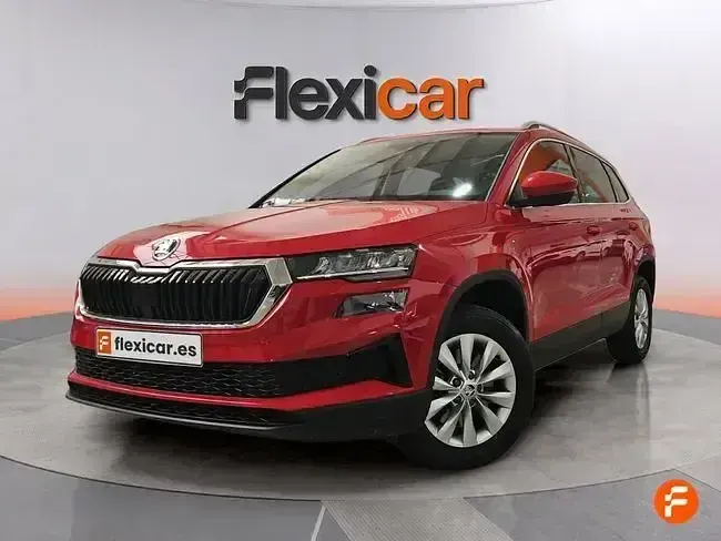 Usado Skoda Karoq Selection 150 CV (110 kW) 2024 Rojo SUV