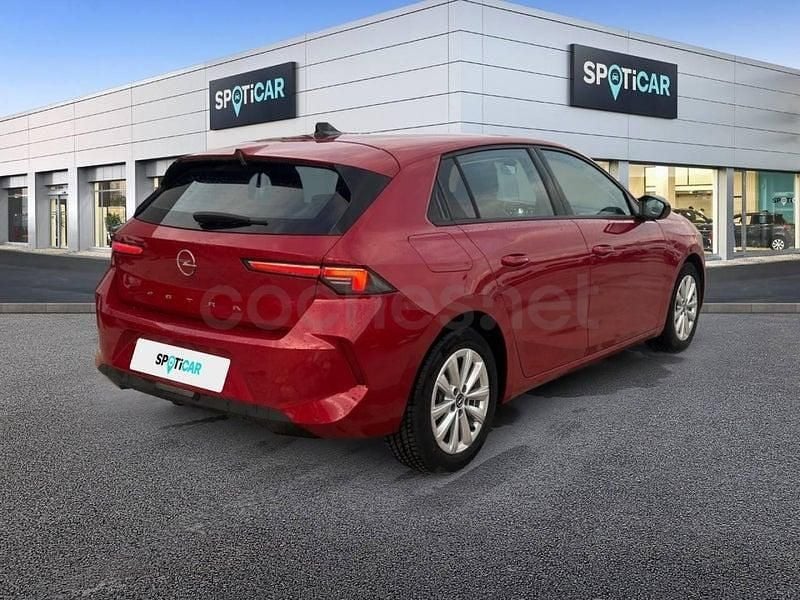 Usado Opel Astra Edition 130 HP (95 kW) 2023 Vermelho Sedan