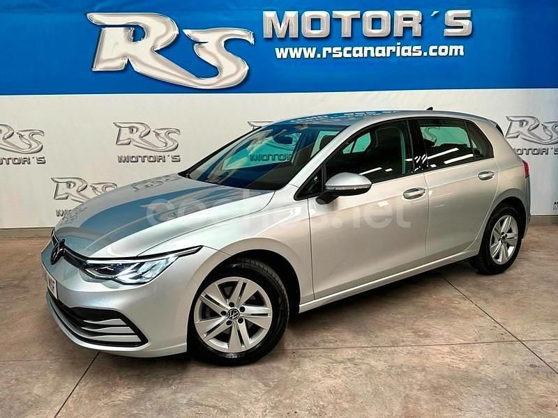 Usado VW Golf VIII 110 CV (80 kW) 2024 Gris / plata Berlina