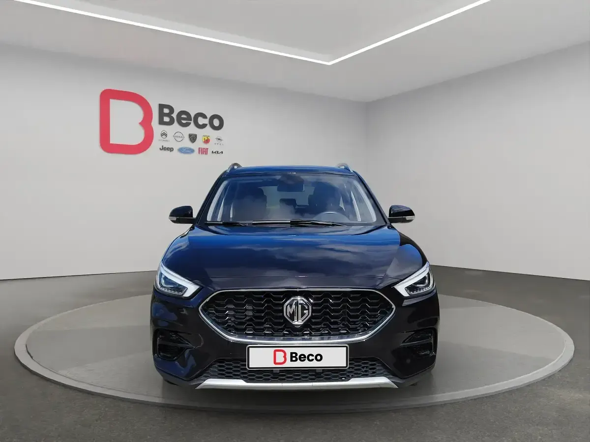 Usado MG ZS Comfort 111 CV (81 kW) 2022 Negro SUV