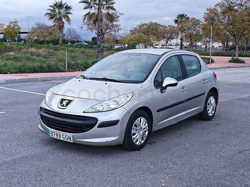 Usado Peugeot 207 75 CV (55 kW) 2008 Beige Berlina