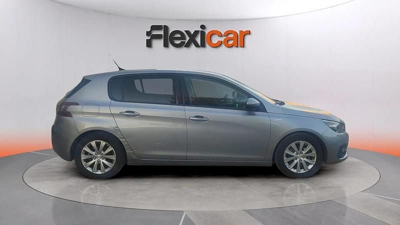 Usado Peugeot 308 Style 131 CV (96 kW) 2020 Gris Berlina